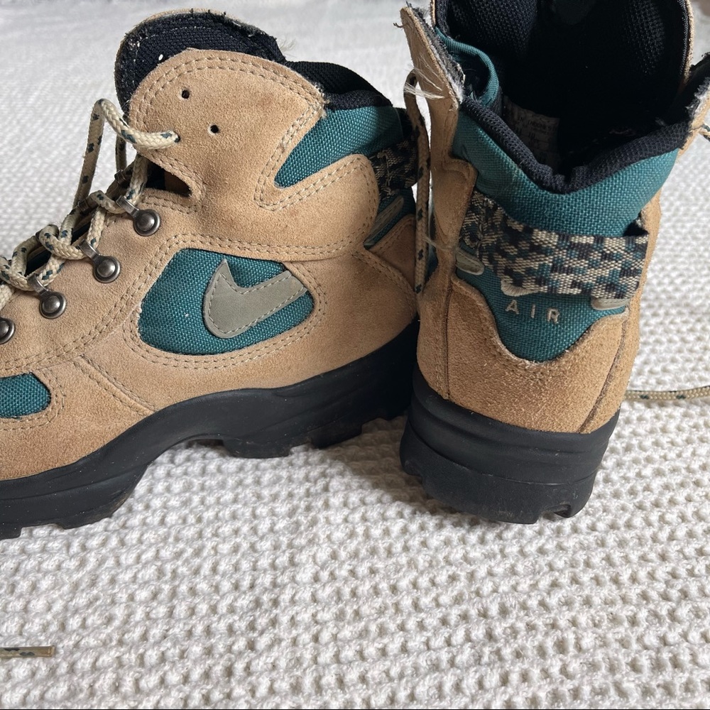 Vintage Nike Air Hiking Boots